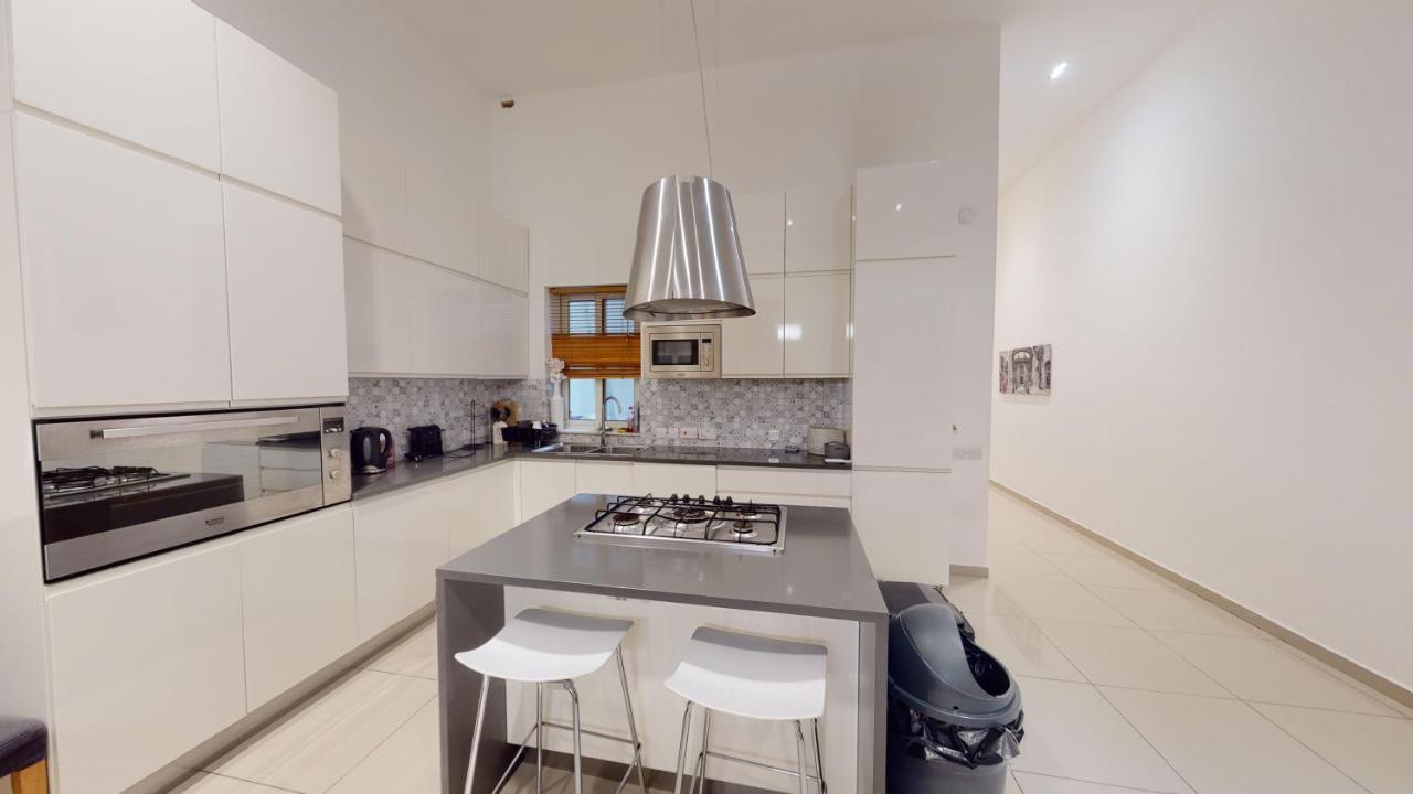 Spacious 3 Bedroom Maisonette Sliema Ngoại thất bức ảnh